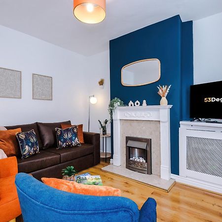 New! Spacious 2-Bed Home In Chester City-Centre By 53 Degrees Property, Ideal For Couples & Small Groups, Great Location - Sleeps 5 Ngoại thất bức ảnh